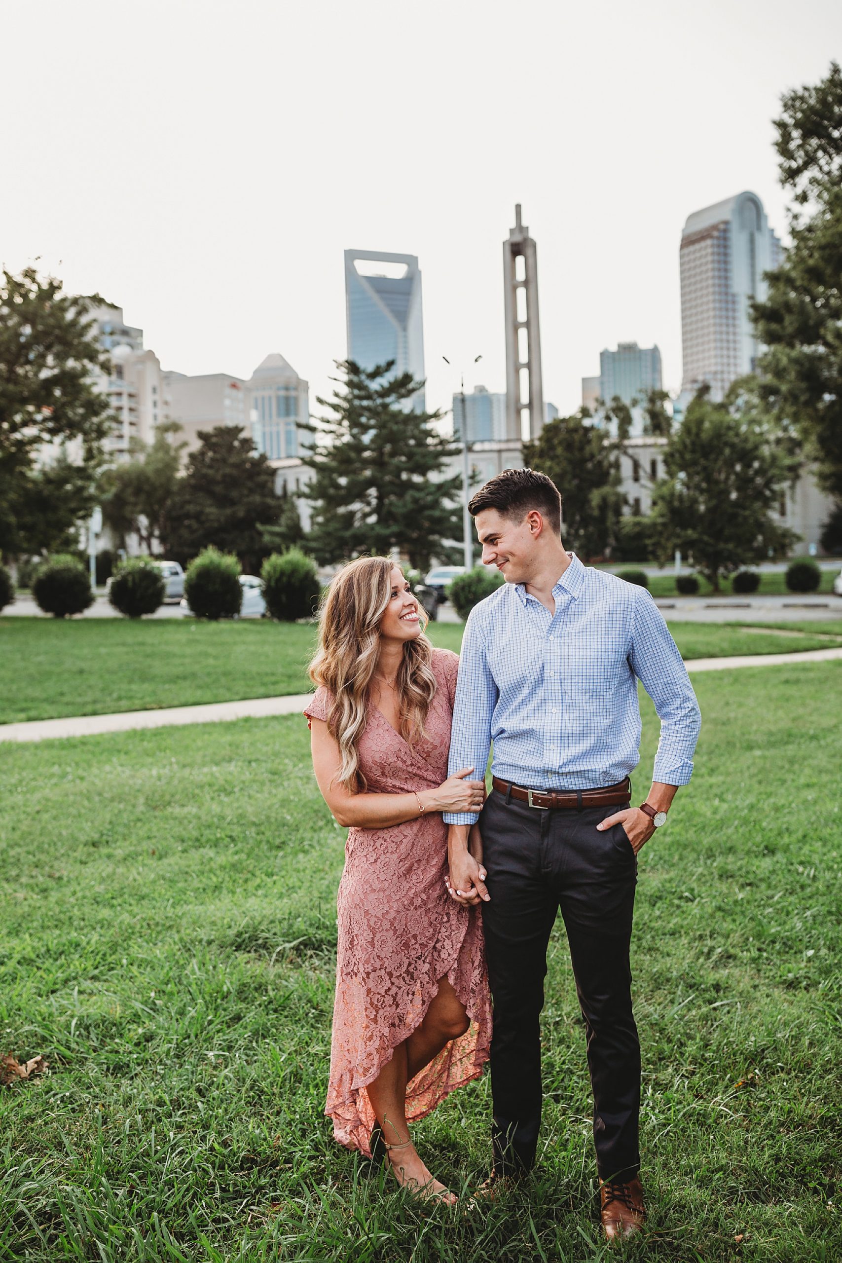 what to wear engagement photos